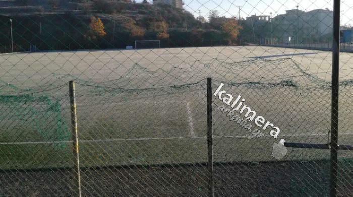Όλα παγωμένα το πρωί στο γήπεδο "Φιλικών"!