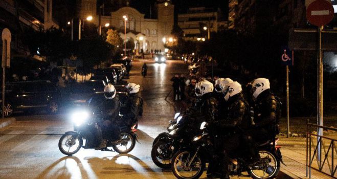 Καταγγελία που χρήζει άμεσης διερεύνησης | "18χρονη ξυλοκοπήθηκε και παρενοχλήθηκε σεξουαλικά από αστυνομικούς στη Ν. Σμύρνη"
