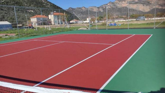 &Kappa;&lambda;&epsilon;&iota;&sigma;&tau;ό &tau;&omicron; &gamma;ή&pi;&epsilon;&delta;&omicron; &tau;έ&nu;&iota;&sigmaf; &sigma;&tau;&eta;&nu; &Pi;&lambda;ά&kappa;&alpha; &Lambda;&epsilon;&omega;&nu;&iota;&delta;ί&omicron;&upsilon;