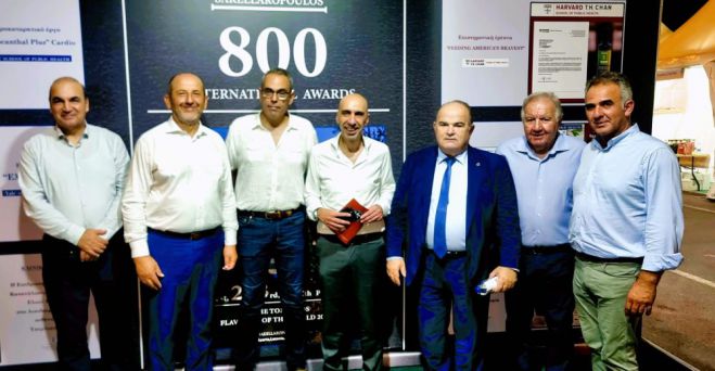&Tau;&rho;&omicron;&upsilon;&pi;ή&sigmaf;: "&Tau;&alpha; &Epsilon;&pi;&iota;&mu;&epsilon;&lambda;&eta;&tau;ή&rho;&iota;&alpha; &epsilon;ί&nu;&alpha;&iota; &theta;&epsilon;&tau;&iota;&kappa;ά &sigma;&tau;&eta;&nu; &alpha;ύ&xi;&eta;&sigma;&eta; &tau;&omega;&nu; &mu;&iota;&sigma;&theta;ώ&nu; &tau;&omega;&nu; &epsilon;&rho;&gamma;&alpha;&zeta;&omicron;&mu;έ&nu;&omega;&nu; &mu;&epsilon; &tau;&eta;&nu; &pi;&rho;&omicron;ϋ&pi;ό&theta;&epsilon;&sigma;&eta; &nu;&alpha; &mu;&eta;&nu; &alpha;&upsilon;&xi;&eta;&theta;&omicron;ύ&nu; &omicron;&iota; &alpha;&sigma;&phi;&alpha;&lambda;&iota;&sigma;&tau;&iota;&kappa;έ&sigmaf; &epsilon;&iota;&sigma;&phi;&omicron;&rho;έ&sigmaf;"