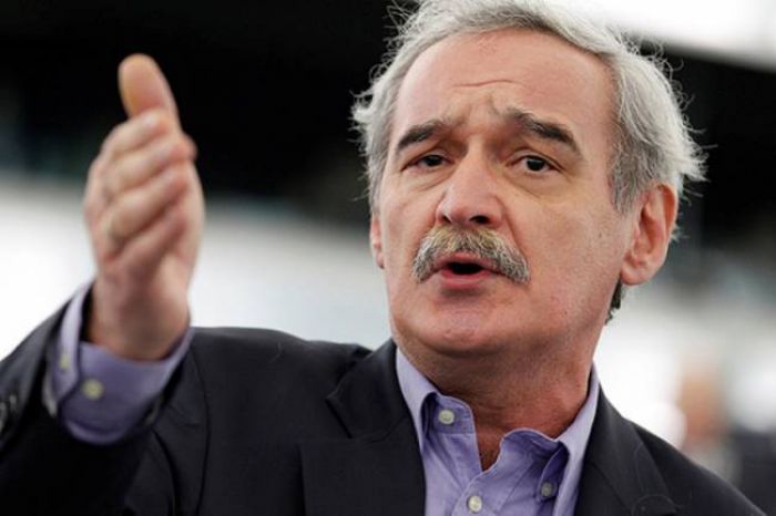 &Chi;&omicron;&upsilon;&nu;&tau;ή&sigmaf;: "&Mu;&eta; &beta;&iota;ώ&sigma;&iota;&mu;&alpha; &tau;&alpha; &pi;&rho;&omega;&tau;&omicron;&gamma;&epsilon;&nu;ή &pi;&lambda;&epsilon;&omicron;&nu;ά&sigma;&mu;&alpha;&tau;&alpha; &pi;&omicron;&upsilon; &sigma;&upsilon;&mu;&phi;&omega;&nu;ή&theta;&eta;&kappa;&alpha;&nu; &gamma;&iota;&alpha; &tau;&alpha; &epsilon;&pi;ό&mu;&epsilon;&nu;&alpha; 40 &chi;&rho;ό&nu;&iota;&alpha;"