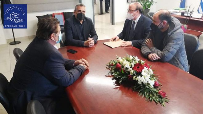 &Sigma;&upsilon;&nu;ά&nu;&tau;&eta;&sigma;&eta; &Tau;&zeta;&iota;&omicron;ύ&mu;&eta; - &Kappa;&omicron;&upsilon;&tau;&sigma;ό&gamma;&iota;&omega;&rho;&gamma;&alpha; | &laquo;&Epsilon;&pi;&iota;&beta;&epsilon;&beta;&alpha;&iota;ώ&sigma;&alpha;&mu;&epsilon; &tau;&eta;&nu; &epsilon;&xi;&alpha;&iota;&rho;&epsilon;&tau;&iota;&kappa;ή &sigma;&upsilon;&nu;&epsilon;&rho;&gamma;&alpha;&sigma;ί&alpha; &tau;&omicron;&upsilon; &Delta;ή&mu;&omicron;&upsilon; &Tau;&rho;ί&pi;&omicron;&lambda;&eta;&sigmaf; &mu;&epsilon; &tau;&omicron; &Kappa;&Tau;&Epsilon;&Lambda; &Alpha;&rho;&kappa;&alpha;&delta;ί&alpha;&sigmaf;&raquo;