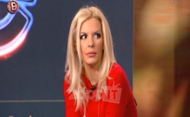 Φρίκαρε η Πάνια με το θέμα για τις κηδείες! Γέλιο στο πλατό του Parole! (vd)