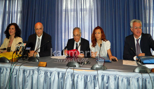 &Sigma;&tau;&eta;&nu; &Tau;&rho;ί&pi;&omicron;&lambda;&eta; &omicron; &Upsilon;&phi;&upsilon;&pi;&omicron;&upsilon;&rho;&gamma;ό&sigmaf; &Alpha;&nu;ά&pi;&tau;&upsilon;&xi;&eta;&sigmaf; &ndash; &Epsilon;&nu;&eta;&mu;&epsilon;&rho;ώ&theta;&eta;&kappa;&epsilon; &gamma;&iota;&alpha; &tau;&iota;&sigmaf; &epsilon;&xi;&epsilon;&lambda;ί&xi;&epsilon;&iota;&sigmaf; &sigma;&chi;&epsilon;&tau;&iota;&kappa;ά &mu;&epsilon; &tau;&omicron; &pi;&rho;ό&beta;&lambda;&eta;&mu;&alpha; &tau;&omega;&nu; &sigma;&kappa;&omicron;&upsilon;&pi;&iota;&delta;&iota;ώ&nu;