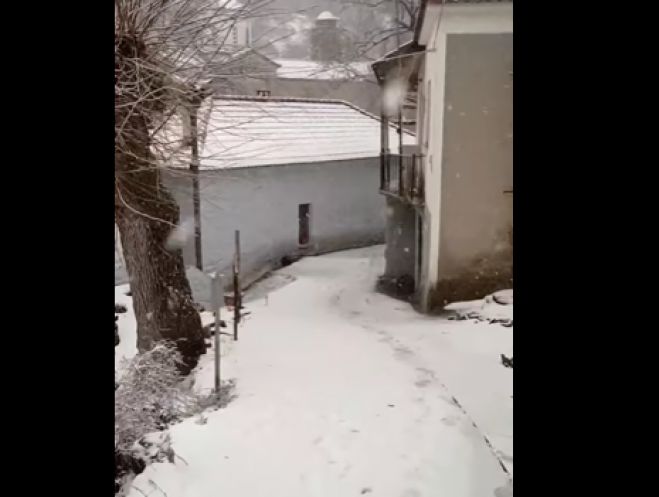 &Pi;&omicron;&lambda;ύ &chi;&iota;ό&nu;&iota; &sigma;&tau;&omicron;&nu; &Kappa;&omicron;&sigma;&mu;ά &Kappa;&upsilon;&nu;&omicron;&upsilon;&rho;ί&alpha;&sigmaf;! (vd)