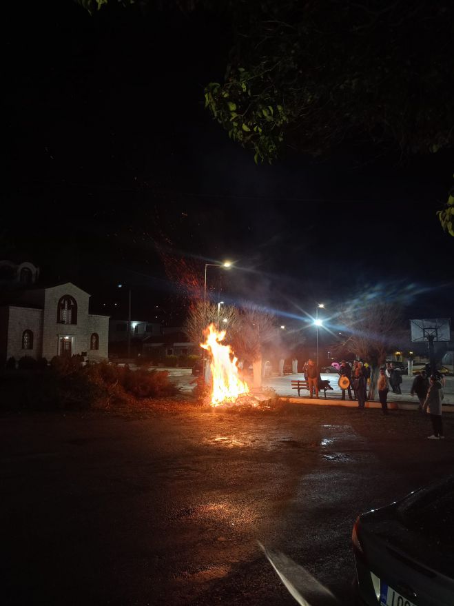 Το έθιμο του Αφανού αναβίωσε στο Μαυρίκι Τεγέας! (vd)