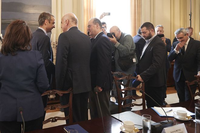 &Sigma;&upsilon;&nu;ά&nu;&tau;&eta;&sigma;&eta; &Mu;&eta;&tau;&sigma;&omicron;&tau;ά&kappa;&eta; &mu;&epsilon; &pi;&epsilon;&rho;&iota;&phi;&epsilon;&rho;&epsilon;&iota;ά&rho;&chi;&epsilon;&sigmaf; | &Omicron;&iota; &omicron;&delta;&eta;&gamma;ί&epsilon;&sigmaf; &gamma;&iota;&alpha; &tau;&omicron; &Epsilon;&Sigma;&Pi;&Alpha; &kappa;&alpha;&iota; &tau;&alpha; &sigma;&chi;έ&delta;&iota;&alpha; &gamma;&iota;&alpha; &kappa;&lambda;&epsilon;&iota;&sigma;&tau;ά &kappa;έ&nu;&tau;&rho;&alpha; &gamma;&iota;&alpha; &mu;&epsilon;&tau;&alpha;&nu;ά&sigma;&tau;&epsilon;&sigmaf;