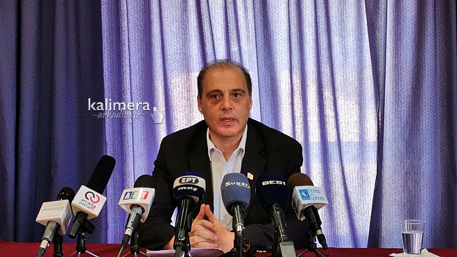 &Beta;&epsilon;&lambda;ό&pi;&omicron;&upsilon;&lambda;&omicron;&sigmaf; &alpha;&pi;ό &tau;&eta;&nu; &Tau;&rho;ί&pi;&omicron;&lambda;&eta;: &laquo;&Sigma;&tau;&eta;&nu; &Alpha;&rho;&kappa;&alpha;&delta;ί&alpha; &epsilon;ί&sigma;&tau;&epsilon; &pi;ά&mu;&pi;&lambda;&omicron;&upsilon;&tau;&omicron;&iota; &lambda;ό&gamma;&omega; &lambda;&iota;&gamma;&nu;ί&tau;&eta;. &Theta;&alpha; έ&pi;&rho;&epsilon;&pi;&epsilon; &nu;&alpha; &tau;&rho;ώ&tau;&epsilon; &mu;&epsilon; &chi;&rho;&upsilon;&sigma;ά &kappa;&omicron;&upsilon;&tau;ά&lambda;&iota;&alpha;, &nu;&alpha; έ&chi;&epsilon;&tau;&epsilon; &beta;ί&lambda;&epsilon;&sigmaf; &kappa;&alpha;&iota; mercedes&raquo;! (vd)