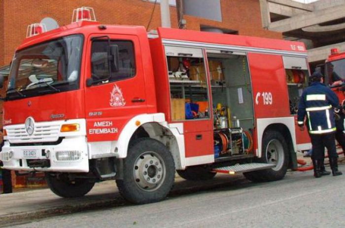 Περιορίστηκε άμεσα η φωτιά στο Καστρί