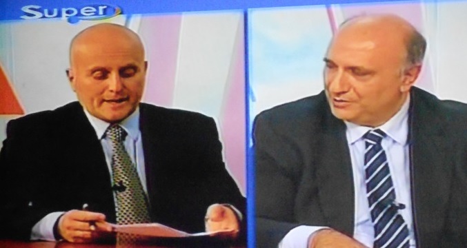 Νέο μήνυμα Αγγελάκα σε Τατούλη μέσα από το tv super!