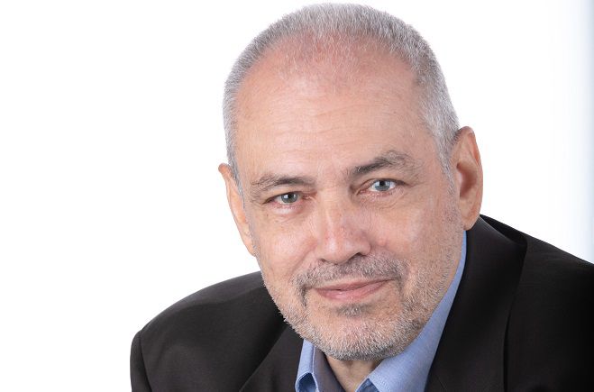 &Pi;&alpha;&pi;&alpha;&eta;&lambda;&iota;&omicron;ύ &gamma;&iota;&alpha; &tau;&omicron; &Sigma;&upsilon;&nu;έ&delta;&rho;&iota;&omicron; &Sigma;&Upsilon;&Rho;&Iota;&Zeta;&Alpha;: "&Tau;&omicron; &mu;ή&nu;&upsilon;&mu;&alpha; &pi;&omicron;&upsilon; &pi;&rho;έ&pi;&epsilon;&iota; &nu;&alpha; &epsilon;&kappa;&pi;&epsilon;&mu;&phi;&theta;&epsilon;ί, &epsilon;ί&nu;&alpha;&iota; ό&tau;&iota; &laquo;&Epsilon;&lambda;&lambda;ά&delta;&alpha; &delta;&epsilon;&nu; &epsilon;ί&nu;&alpha;&iota; &mu;ό&nu;&omicron;&nu; &eta; &Alpha;&theta;ή&nu;&alpha;&raquo;"