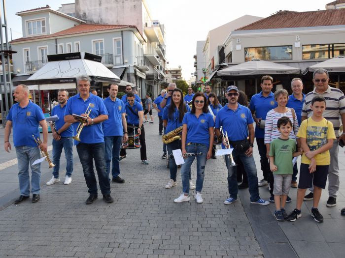 &Mu;&epsilon; &mu;&omicron;&upsilon;&sigma;&iota;&kappa;ό &pi;&epsilon;&rho;ί&pi;&alpha;&tau;&omicron; &xi;&epsilon;&kappa;ί&nu;&eta;&sigma;&epsilon; &eta; "&Epsilon;&beta;&delta;&omicron;&mu;ά&delta;&alpha; &Kappa;&iota;&nu;&eta;&tau;&iota;&kappa;ό&tau;&eta;&tau;&alpha;&sigmaf;" &sigma;&tau;&eta;&nu; &Tau;&rho;ί&pi;&omicron;&lambda;&eta;! (vd)