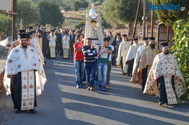Υποδοχή της Εικόνας της Παναγίας Έλωνας στο Λεωνίδιο (εικόνες - βίντεο)