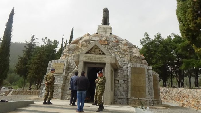 &Tau;&rho;ί&pi;&omicron;&lambda;&eta; | &Tau;&omicron;&nu; &Alpha;&pi;&rho;ί&lambda;&iota;&omicron; &tau;&alpha; &epsilon;&gamma;&kappa;&alpha;ί&nu;&iota;&alpha; &sigma;&tau;&omicron; &nu;έ&omicron; &Mu;&nu;&eta;&mu;&epsilon;ί&omicron; &tau;&omega;&nu; &Alpha;&rho;&kappa;ά&delta;&omega;&nu; &Pi;&epsilon;&sigma;ό&nu;&tau;&omega;&nu;!