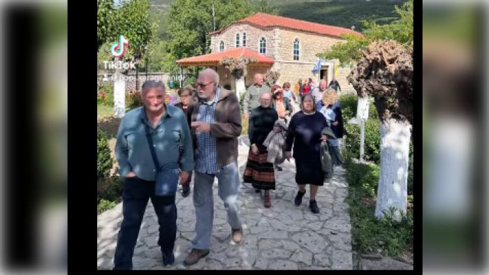 &Gamma;&omicron;&rho;&tau;ύ&nu;&iota;&omicron;&iota; &alpha;&pi;ό &tau;&eta; &Sigma;&pi;ά&rho;&tau;&eta; &epsilon;&pi;&iota;&sigma;&kappa;έ&phi;&theta;&eta;&kappa;&alpha;&nu; &tau;&omicron; &Epsilon;&lambda;&lambda;&eta;&nu;&iota;&kappa;ό (vd)
