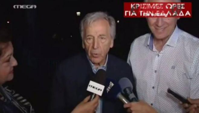 Μήνυμα του Αρκά σκηνοθέτη Κ. Γαβρά: «Κουράγιο Έλληνες, θα περάσει κι αυτό» (vd)
