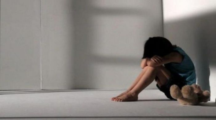 &Mu;&epsilon;&tau;&alpha;&nu;ά&sigma;&tau;&eta;&sigmaf; &alpha;&pi;ό &tau;&omicron; &Mu;&pi;&alpha;&gamma;&kappa;&lambda;&alpha;&nu;&tau;έ&sigmaf; &phi;έ&rho;&epsilon;&tau;&alpha;&iota;&nbsp;&nu;&alpha;&nbsp;&alpha;&pi;&omicron;&pi;&epsilon;&iota;&rho;ά&theta;&eta;&kappa;&epsilon; &nu;&alpha; &beta;&iota;ά&sigma;&epsilon;&iota;&nbsp;8&chi;&rho;&omicron;&nu;&omicron;&nbsp;&alpha;&gamma;&omicron;&rho;ά&kappa;&iota; &sigma;&tau;&eta;&nu; &Eta;&lambda;&epsilon;ί&alpha; ...