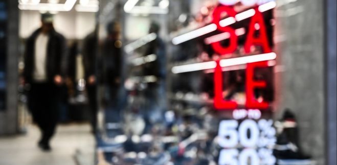 Χειμερινές εκπτώσεις | Ανοιχτά τα καταστήματα την Κυριακή