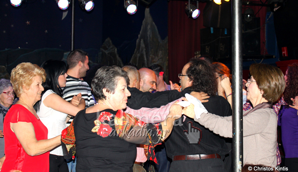 &Pi;&alpha;&rho;&alpha;&delta;&omicron;&sigma;&iota;&alpha;&kappa;ό &gamma;&lambda;έ&nu;&tau;&iota; &sigma;&tau;&omicron; &Alpha;&rho;&kappa;&alpha;&delta;&iota;&kappa;ό &ndash; &Gamma;&omicron;&rho;&tau;&upsilon;&nu;&iota;&alpha;&kappa;ό &Alpha;&nu;&tau;ά&mu;&omega;&mu;&alpha; (&epsilon;&iota;&kappa;ό&nu;&epsilon;&sigmaf; &kappa;&alpha;&iota; &beta;ί&nu;&tau;&epsilon;&omicron;)!