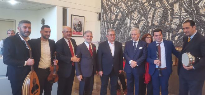 &Tau;&sigma;&alpha;&kappa;ώ&nu;&iota;&kappa;&alpha; &kappa;ά&lambda;&alpha;&nu;&tau;&alpha; &sigma;&tau;&eta; &Beta;&omicron;&upsilon;&lambda;ή &kappa;&alpha;&iota; &sigma;&tau;&omicron;&upsilon;&sigmaf; &pi;&omicron;&lambda;&iota;&tau;&iota;&kappa;&omicron;ύ&sigmaf; &alpha;&rho;&chi;&eta;&gamma;&omicron;ύ&sigmaf;! (vd)