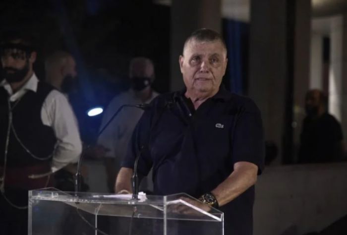 &Mu;ά&chi;&eta; &gamma;&iota;&alpha; &tau;&eta; &zeta;&omega;ή &tau;&omicron;&upsilon; &delta;ί&nu;&epsilon;&iota; &omicron; &Tau;&rho;ά&gamma;&kappa;&alpha;&sigmaf; - &Pi;&omicron;&lambda;ύ &kappa;&rho;ί&sigma;&iota;&mu;&eta; &eta; &kappa;&alpha;&tau;ά&sigma;&tau;&alpha;&sigma;&eta; &tau;&eta;&sigmaf; &upsilon;&gamma;&epsilon;ί&alpha;&sigmaf; &tau;&omicron;&upsilon;