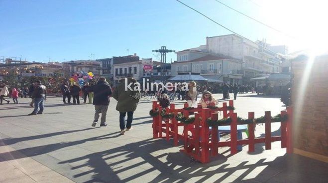 Λίγο πριν τα Χριστούγεννα ... ήλιος, κόσμος και παιδικά χαμόγελα στην πόλη! (εικόνες)