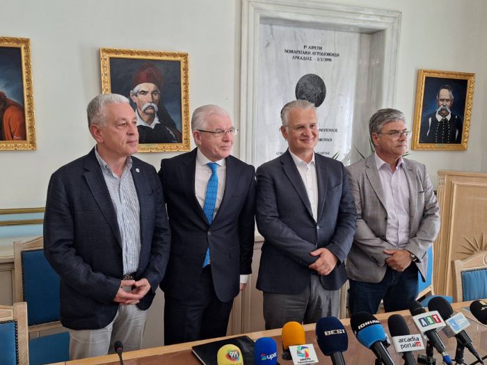 &Zeta;&eta;&mu;&iota;έ&sigmaf; &alpha;&pi;ό &tau;&omicron;&nu; &pi;&alpha;&gamma;&epsilon;&tau;ό | &Pi;&tau;&omega;&chi;ό&sigmaf;: "&Theta;&alpha; &tau;&rho;έ&xi;&omicron;&upsilon;&nu; &pi;&omicron;&lambda;ύ &gamma;&rho;ή&gamma;&omicron;&rho;&alpha; &omicron;&iota; &delta;&iota;&alpha;&delta;&iota;&kappa;&alpha;&sigma;ί&epsilon;&sigmaf;" - &Pi;&rho;&omicron;&sigma;&lambda;ή&psi;&epsilon;&iota;&sigmaf; 100 &gamma;&epsilon;&omega;&pi;ό&nu;&omega;&nu; &alpha;&nu;&alpha;&kappa;&omicron;ί&nu;&omega;&sigma;&epsilon; &omicron; &Lambda;&upsilon;&kappa;&omicron;&upsilon;&rho;έ&nu;&tau;&zeta;&omicron;&sigmaf; &tau;&omicron;&upsilon; &Epsilon;&Lambda;&Gamma;&Alpha;