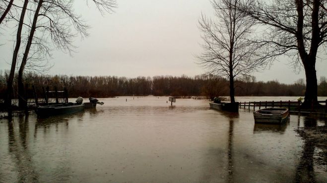 &Upsilon;&pi;&omicron;&upsilon;&rho;&gamma;&epsilon;ί&omicron; &Epsilon;&theta;&nu;&iota;&kappa;ή&sigmaf; Ά&mu;&upsilon;&nu;&alpha;&sigmaf;: "&Omicron;&upsilon;&delta;έ&pi;&omicron;&tau;&epsilon; &kappa;&alpha;&tau;&epsilon;&lambda;ή&phi;&theta;&eta; &epsilon;&lambda;&lambda;&eta;&nu;&iota;&kappa;ό έ&delta;&alpha;&phi;&omicron;&sigmaf; &alpha;&pi;ό &xi;έ&nu;&epsilon;&sigmaf; &delta;&upsilon;&nu;ά&mu;&epsilon;&iota;&sigmaf;"