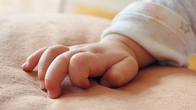&Tau;&rho;&alpha;&gamma;&omega;&delta;ί&alpha; &sigma;&tau;&eta;&nu; &Pi;ά&tau;&rho;&alpha; | &Beta;&rho;έ&theta;&eta;&kappa;&epsilon; &nu;&epsilon;&kappa;&rho;ό &beta;&rho;έ&phi;&omicron;&sigmaf;