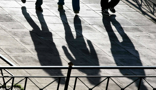 &Sigma;&alpha;&rho;&omega;&tau;&iota;&kappa;&omicron;ί έ&lambda;&epsilon;&gamma;&chi;&omicron;&iota; &gamma;&iota;&alpha; &laquo;&mu;&alpha;ύ&rho;&eta;&raquo; &epsilon;&rho;&gamma;&alpha;&sigma;ί&alpha; &sigma;&tau;&eta;&nu; &Tau;&rho;ί&pi;&omicron;&lambda;&eta; &ndash; &laquo;Έ&pi;&epsilon;&sigma;&alpha;&nu;&raquo; &tau;&alpha; &pi;&rho;ώ&tau;&alpha; &epsilon;&xi;&omicron;&nu;&tau;&omega;&tau;&iota;&kappa;ά &pi;&rho;ό&sigma;&tau;&iota;&mu;&alpha; &gamma;&iota;&alpha; &alpha;&nu;&alpha;&sigma;&phi;ά&lambda;&iota;&sigma;&tau;&omicron;&upsilon;&sigmaf; &epsilon;&rho;&gamma;&alpha;&zeta;ό&mu;&epsilon;&nu;&omicron;&upsilon;&sigmaf;