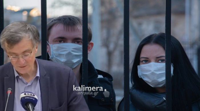 Τσιόδρας: «Δεν υπάρχει λόγος να φορούν όλοι μάσκα. Μόνο αν είναι άρρωστοι ή φροντίζουν αρρώστους»