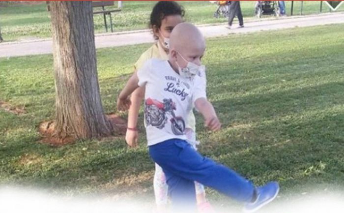 Συγκίνηση - Συγκεντρώθηκαν 455.000 δολάρια για να νοσηλευτεί ο μικρός Κωνσταντίνος στην Αμερική!