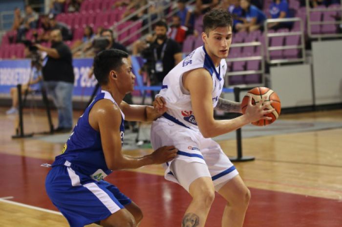 &Eta; &Epsilon;&lambda;&lambda;ά&delta;&alpha; &tau;&omicron;&upsilon; &Kappa;&alpha;&sigma;&tau;&rho;ί&tau;&eta; &mu;&pi;ή&kappa;&epsilon; &mu;&epsilon; &nu;ί&kappa;&eta; &sigma;&tau;&omicron; &Pi;&alpha;&gamma;&kappa;ό&sigma;&mu;&iota;&omicron; &Kappa;ύ&pi;&epsilon;&lambda;&lambda;&omicron; U19!