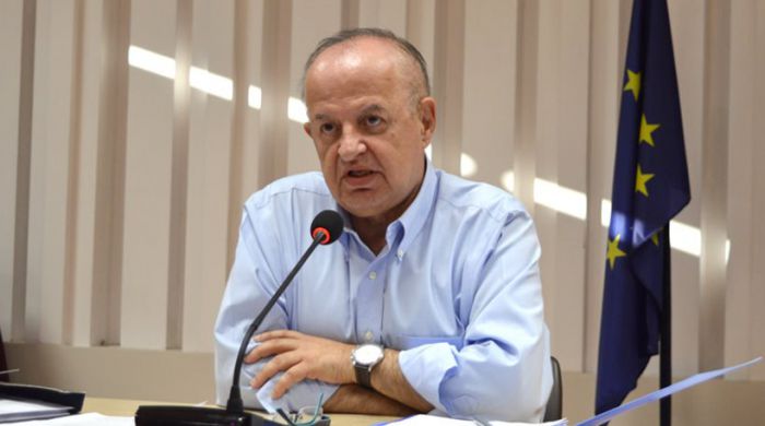 &Pi;έ&theta;&alpha;&nu;&epsilon; &omicron; &pi;&epsilon;&rho;&iota;&phi;&epsilon;&rho;&epsilon;&iota;ά&rho;&chi;&eta;&sigmaf; &Alpha;&nu;&alpha;&tau;&omicron;&lambda;&iota;&kappa;ή&sigmaf; &Mu;&alpha;&kappa;&epsilon;&delta;&omicron;&nu;ί&alpha;&sigmaf; - &Theta;&rho;ά&kappa;&eta;&sigmaf;