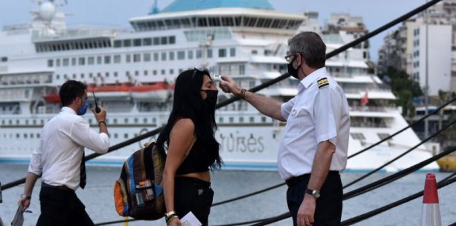Νέα μέτρα σε 6 «κόκκινα» νησιά και αυστηροί έλεγχοι – Τι ισχύει για τις μετακινήσεις