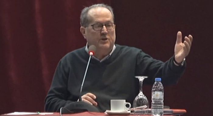 "&Beta;ό&mu;&beta;&alpha;" &Nu;ί&kappa;&alpha; &gamma;&iota;&alpha; &tau;&eta;&nu; "&Pi;&epsilon;&lambda;&omicron;&pi;ό&nu;&nu;&eta;&sigma;&omicron;&sigmaf; &Alpha;&Epsilon;": "Έ&chi;&epsilon;&iota; έ&lambda;&lambda;&epsilon;&iota;&mu;&mu;&alpha; &epsilon;&kappa;&alpha;&tau;&omicron;&nu;&tau;ά&delta;&omega;&nu; &chi;&iota;&lambda;&iota;ά&delta;&omega;&nu; &epsilon;&upsilon;&rho;ώ"!