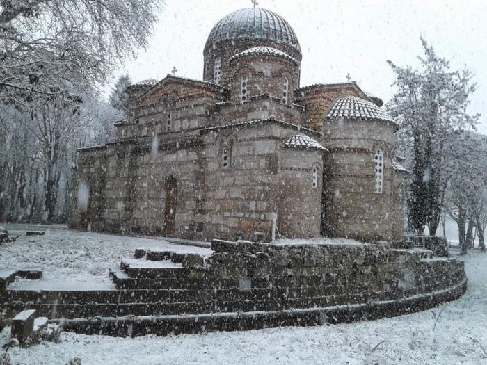 Χιονισμένη η Παναγιά της Επισκοπής στην Τεγέα! (εικόνες)