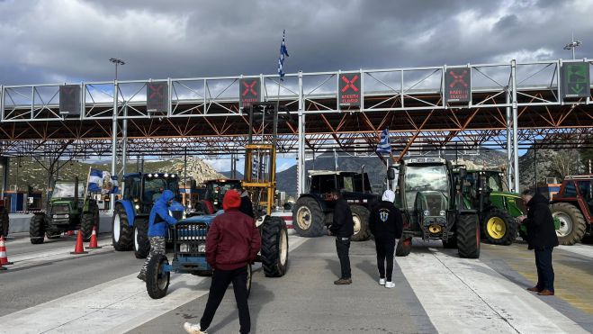 &Xi;&epsilon;&kappa;ί&nu;&eta;&sigma;&epsilon; &tau;&omicron; &mu;&pi;&lambda;ό&kappa;&omicron; &sigma;&tau;&alpha; &delta;&iota;ό&delta;&iota;&alpha; &tau;&eta;&sigmaf; &Nu;&epsilon;&sigma;&tau;ά&nu;&eta;&sigmaf;