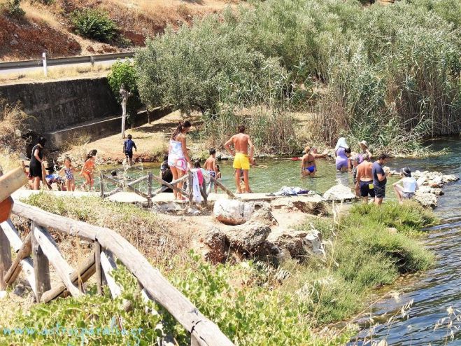 &Alpha;&pi;&alpha;&rho;&alpha;ί&tau;&eta;&tau;&omicron; &tau;&omicron; &alpha;&pi;&omicron;&delta;&upsilon;&tau;ή&rho;&iota;&omicron; &sigma;&tau;&eta; &lambda;ί&mu;&nu;&eta; &Mu;&omicron;&upsilon;&sigma;&tau;&omicron;ύ