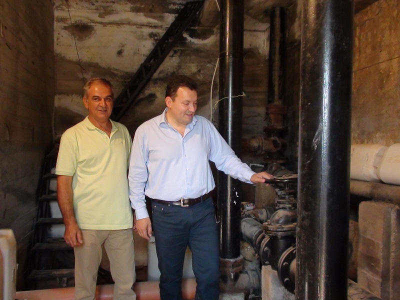 Έ&rho;&gamma;&alpha; &sigma;&epsilon; &delta;&epsilon;&xi;&alpha;&mu;&epsilon;&nu;έ&sigmaf; &pi;&omicron;&upsilon; &upsilon;&delta;&rho;&omicron;&delta;&omicron;&tau;&omicron;ύ&nu; &tau;&alpha; &chi;&omega;&rho;&iota;ά &tau;&omicron;&upsilon; &Kappa;&omicron;&rho;&upsilon;&theta;ί&omicron;&upsilon;, &tau;&eta;&sigmaf; &Tau;&epsilon;&gamma;έ&alpha;&sigmaf; &kappa;&alpha;&theta;ώ&sigmaf; &kappa;&alpha;&iota; &tau;&alpha; &chi;&omega;&rho;&iota;ά &Pi;έ&lambda;&alpha;&gamma;&omicron;&sigmaf; &kappa;&alpha;&iota; Ά&gamma;&iota;&omicron;&sigmaf; &Beta;&alpha;&sigma;ί&lambda;&eta;&sigmaf;