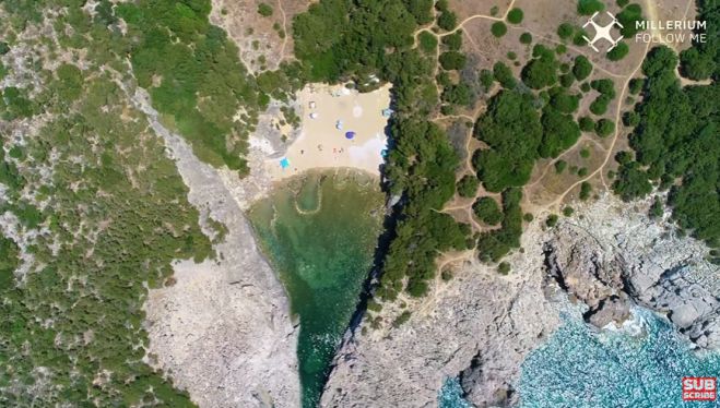 &Pi;&alpha;&rho;&alpha;&lambda;ί&alpha; &Gamma;&lambda;ώ&sigma;&sigma;&alpha; | &Eta; &kappa;&rho;&upsilon;&mu;&mu;έ&nu;&eta; &alpha;&mu;&mu;ώ&delta;&eta;&sigmaf; &pi;&alpha;&rho;&alpha;&lambda;ί&alpha; &tau;&eta;&sigmaf; &Mu;&epsilon;&sigma;&sigma;&eta;&nu;ί&alpha;&sigmaf;