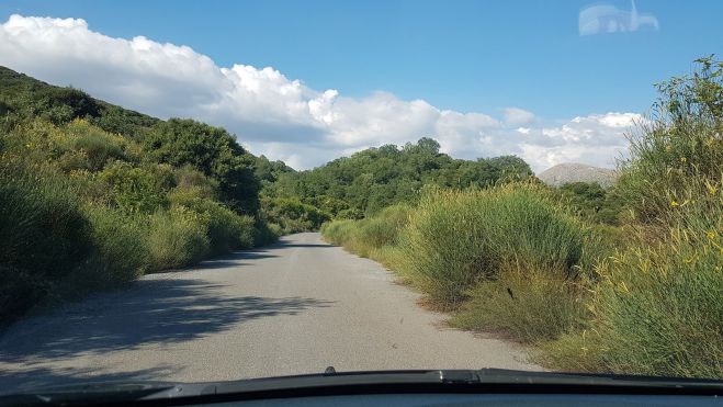 &Gamma;&iota;&alpha;&nu;&nu;&alpha;&kappa;&omicron;ύ&rho;&alpha;&sigmaf; &sigma;&epsilon; &Pi;&epsilon;&rho;&iota;&phi;&epsilon;&rho;&epsilon;&iota;&alpha;&kappa;ή &alpha;&rho;&chi;ή: "&Mu;&epsilon; &tau;&alpha; &lambda;ό&gamma;&iota;&alpha; &kappa;&alpha;&iota; &tau;&alpha; &delta;&epsilon;&lambda;&tau;ί&alpha; &tau;ύ&pi;&omicron;&upsilon; &delta;&omicron;&upsilon;&lambda;&epsilon;&iota;ά &delta;&epsilon; &gamma;ί&nu;&epsilon;&tau;&alpha;&iota;"