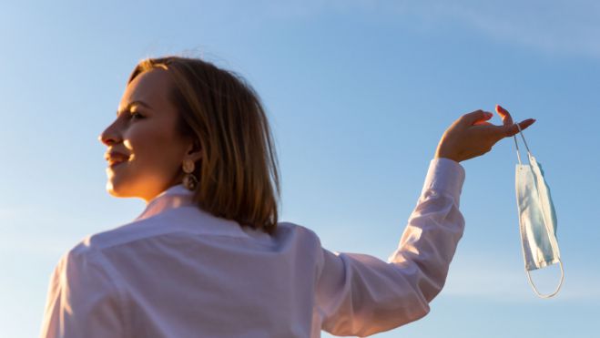 &Kappa;&omicron;&rho;&omega;&nu;&omicron;ϊό&sigmaf; ... "&tau;έ&lambda;&omicron;&sigmaf;" |  &Pi;&omicron;&iota;&alpha; &chi;ώ&rho;&alpha; &alpha;&nu;&alpha;&kappa;&omicron;ί&nu;&omega;&sigma;&epsilon; &pi;&rho;ώ&tau;&eta; &tau;&omicron; &tau;έ&lambda;&omicron;&sigmaf; &tau;&eta;&sigmaf; &pi;&alpha;&nu;&delta;&eta;&mu;ί&alpha;&sigmaf;!