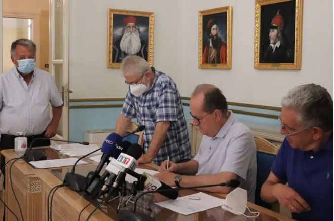 Έ&rho;&gamma;&alpha; 1.900.000 &epsilon;&upsilon;&rho;ώ &gamma;&iota;&alpha; &tau;&eta;&nu; &Alpha;&rho;&kappa;&alpha;&delta;ί&alpha; &upsilon;&pi;ό&gamma;&rho;&alpha;&psi;&epsilon; &omicron; &Nu;ί&kappa;&alpha;&sigmaf; - &Delta;&epsilon;ί&tau;&epsilon; &pi;&omicron;&iota;&alpha; &epsilon;ί&nu;&alpha;&iota;!