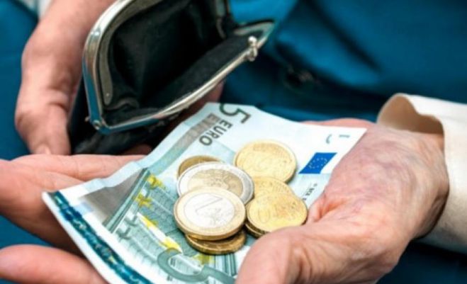 &Kappa;&upsilon;&beta;έ&rho;&nu;&eta;&sigma;&eta;: "&Omicron;&iota; &sigma;&upsilon;&nu;&tau;ά&xi;&epsilon;&iota;&sigmaf; &delta;&epsilon;&nu; &theta;&alpha; &kappa;&omicron;&pi;&omicron;ύ&nu;"