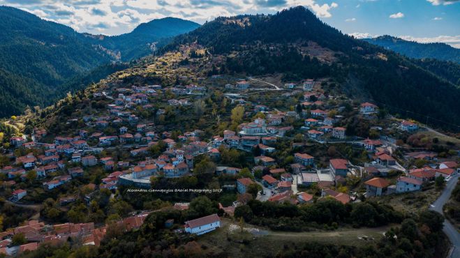 Μία υπέροχη πανοραμική φωτογραφία από το χωριό Βαλτεσινίκο!