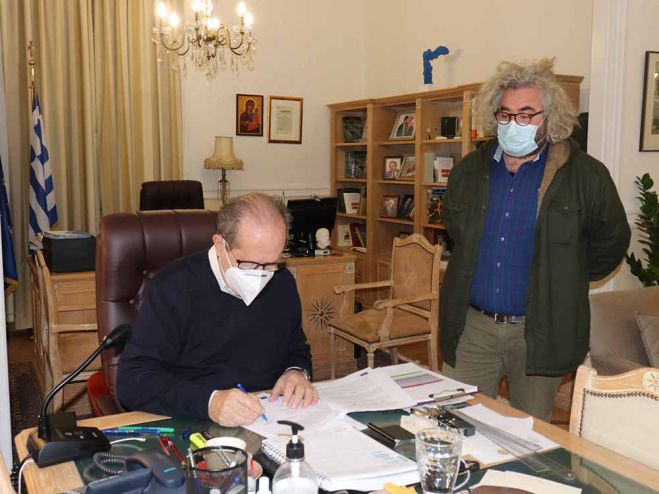 Έ&rho;&gamma;&alpha; 800.000 &epsilon;&upsilon;&rho;ώ &gamma;&iota;&alpha; &tau;&eta;&nu; &Alpha;&rho;&kappa;&alpha;&delta;ί&alpha; &upsilon;&pi;έ&gamma;&rho;&alpha;&psi;&epsilon; &omicron; &Nu;ί&kappa;&alpha;&sigmaf;
