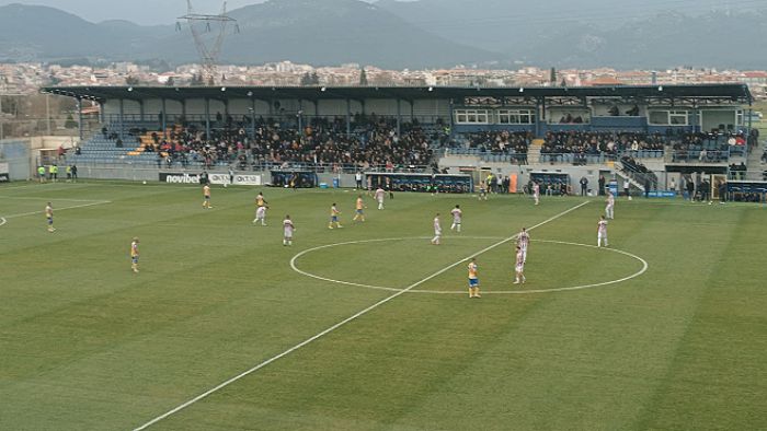 "Ά&sigma;&phi;&alpha;&iota;&rho;&omicron;&sigmaf;" &omicron; &Alpha;&sigma;&tau;έ&rho;&alpha;&sigmaf;, &nu;έ&alpha; ή&tau;&tau;&alpha; &kappa;&alpha;&iota; &pi;&iota;&omicron; &kappa;&omicron;&nu;&tau;ά &sigma;&tau;&eta; Super League 2