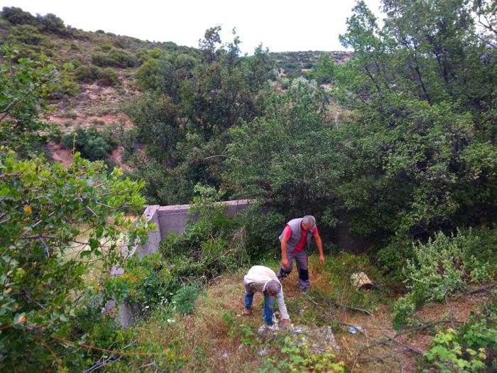 Μελιγού | Εθελοντές καθάρισαν μονοπάτι που οδηγεί στο Ναό Αγίας Τριάδας (εικόνες)