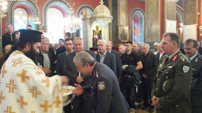 &Eta; &Alpha;&sigma;&tau;&upsilon;&nu;&omicron;&mu;ί&alpha; &tau;ί&mu;&eta;&sigma;&epsilon; &tau;&omicron;&upsilon;&sigmaf; &alpha;&pi;ό&sigma;&tau;&rho;&alpha;&tau;&omicron;&upsilon;&sigmaf; &alpha;&xi;&iota;&omega;&mu;&alpha;&tau;&iota;&kappa;&omicron;ύ&sigmaf; (&epsilon;&iota;&kappa;ό&nu;&epsilon;&sigmaf;)